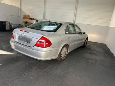 Mercedes E220