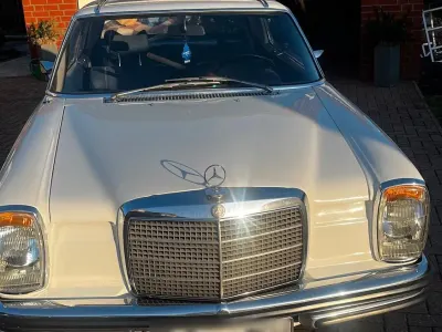 Gebraucht Mercedes W114 136 PS (100 kW) 1971 Weiß Coupé