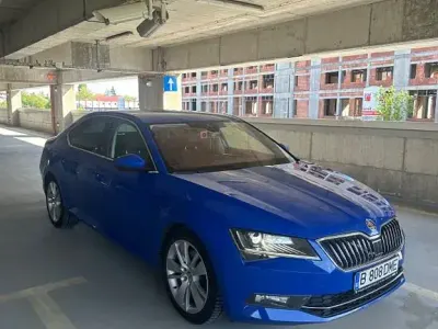 Używany Skoda Superb Active 150 KM (110 kW) 2018 Niebieski Sedan/Limuzyna