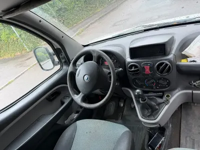Gebraucht Fiat Doblò 90 PS (66 kW) 2006 Weiß Van / Kleinbus