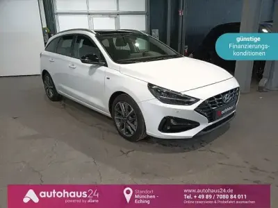 Gebraucht Hyundai i30 160 PS (117 kW) 2022 Weiß Kombi