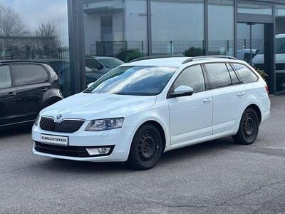 Usado Skoda Octavia Ambition 150 HP (110 kW) 2015 Branco Citadino