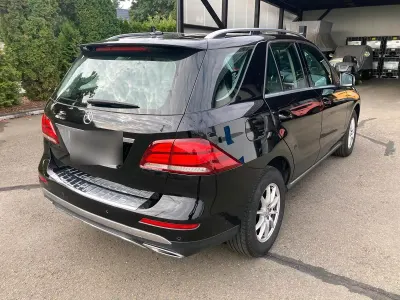 Gebraucht Mercedes GLE250 204 PS (150 kW) 2015 Schwarz SUV