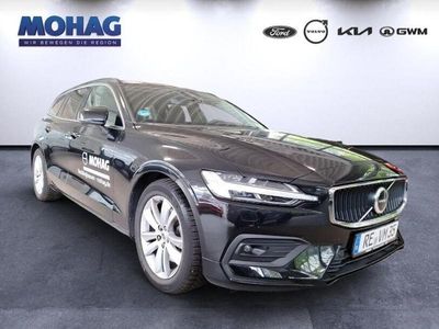 Gebraucht Volvo V60 Core 163 PS (119 kW) 2024 Schwarz Kombi