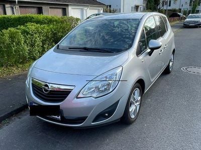Usata Opel Meriva 120 CV (88 kW) 2011 Argento Monovolume