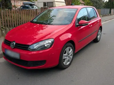 Gebraucht VW Golf VI Comfortline 105 PS (77 kW) 2010 Rot Kleinwagen