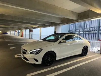 Brugt Mercedes CLA180 Urban 122 HK (89 kW) 2017 Hvid Sedan