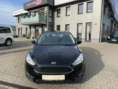 Gebraucht Ford Focus Business Edition 125 PS (91 kW) 2018 Schwarz Limousine