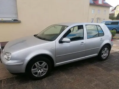 Gebraucht VW Golf IV 105 PS (77 kW) 2000 Silber Limousine