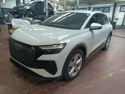 Gebraucht Audi Q4 e-tron Sport 210 kW (286 PS) 2025 Weiß SUV