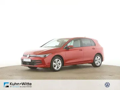 Brugt VW Golf VIII Life 150 HK (110 kW) 2025 Rød Sedan