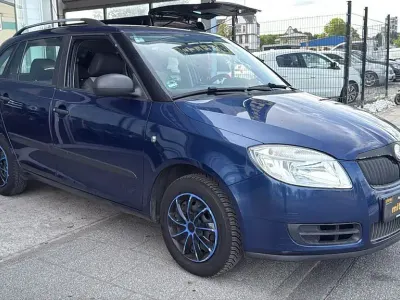 Gebraucht Skoda Fabia Classic 69 PS (50 kW) 2009 Blau Kombi
