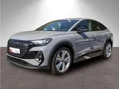Gebraucht Audi Q4 e-tron 150 kW (204 PS) 2025 Grau (kieselgrau) SUV