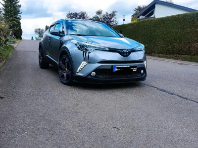 Gebraucht Toyota C-HR 122 PS (89 kW) 2019 Grau SUV