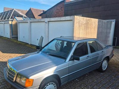 Second-hand Mercedes 190 122 CP (89 kW) 1988 Gri Berlinǎ