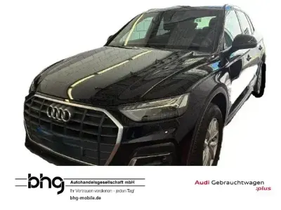 Używany Audi Q5 Ambiente 204 KM (150 kW) 2023 Czarny SUV