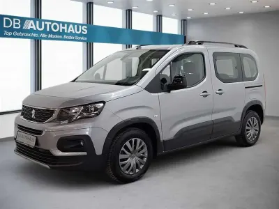 Usata Peugeot Rifter Allure 110 CV (80 kW) 2023 Argento Monovolume