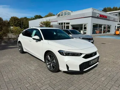 Gebraucht Honda Civic Advance 184 PS (135 kW) 2025 Weiß Limousine