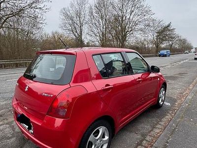 Gebraucht Suzuki Swift 92 PS (67 kW) 2006 Rot Kleinwagen