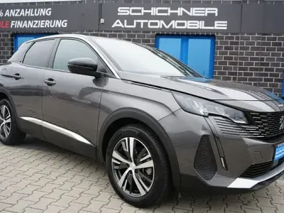 Gebraucht Peugeot 3008 Allure 131 PS (96 kW) 2024 Grau (lackierung platiniumgrau/metall) SUV