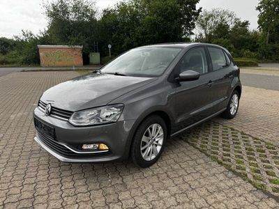 Gebraucht VW Polo Comfortline 75 PS (55 kW) 2015 Grau Limousine