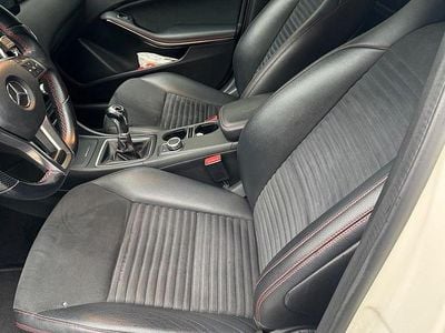 Weiß Gebraucht 2013 Mercedes A200 AMG line Kleinwagen | 13.850 €