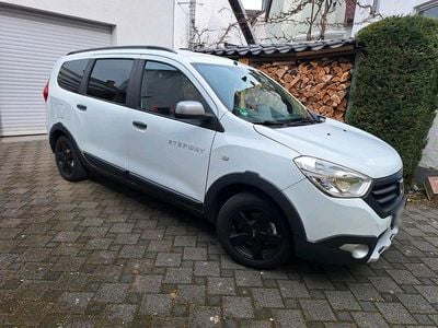 Gebraucht Dacia Lodgy Stepway 115 PS (84 kW) 2015 Weiß Van / Kleinbus