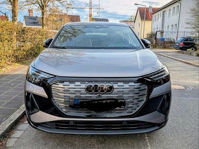 Gebraucht Audi Q4 e-tron S-Line 150 kW (204 PS) 2023 Grau SUV