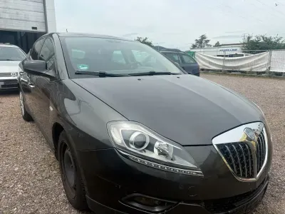 Gebraucht Lancia Delta 120 PS (88 kW) 2008 Grau Kleinwagen