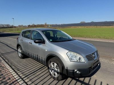 Second-hand Nissan Qashqai Visia 114 CP (83 kW) 2008 Argintiu SUV