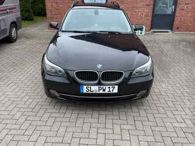 Gebraucht BMW 520 163 PS (119 kW) 2007 Schwarz Kombi
