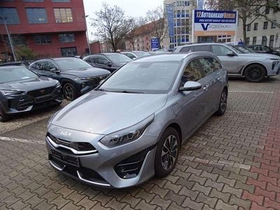 Gebraucht Kia Ceed Sportswagon Vision 141 PS (103 kW) 2022 Grau Kombi