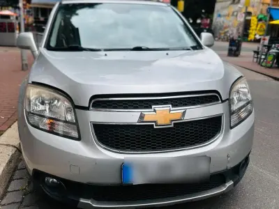 Gebraucht Chevrolet Orlando 164 PS (120 kW) 2012 Silber Van / Kleinbus