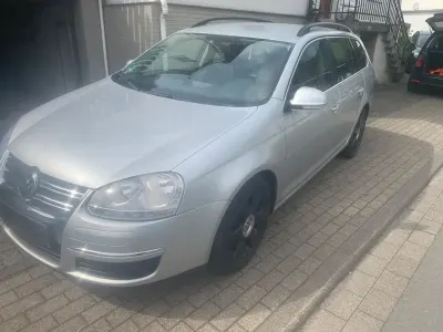 Gebraucht VW Golf VI Comfortline 122 PS (89 kW) 2009 Silber Kleinwagen