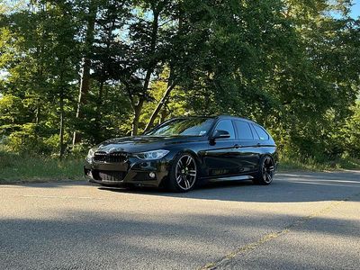 Second-hand BMW 330 258 CP (189 kW) 2014 Negru Break