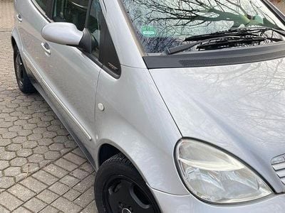 Gebraucht Mercedes A160 Avantgarde 102 PS (75 kW) 2001 Silber Kleinwagen