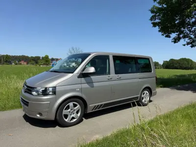 Gebraucht VW Multivan Comfortline 140 PS (102 kW) 2015 Beige Van / Kleinbus