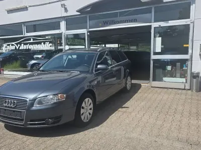 Gebraucht Audi A4 Sport 163 PS (119 kW) 2006 Grau Kombi