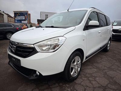 Gebraucht Dacia Lodgy Prestige 116 PS (85 kW) 2015 Weiß Van / Kleinbus