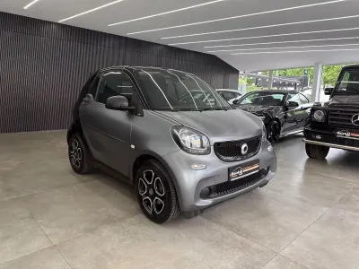Gebraucht Smart ForTwo Cabrio Passion 90 PS (66 kW) 2017 Schwarz Cabrio
