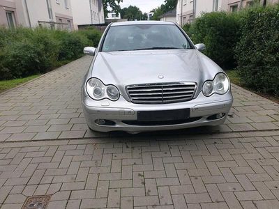 Mercedes C220