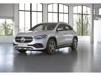 Gebraucht Mercedes GLA200 Progressive 163 PS (119 kW) 2023 Digitalweiß SUV