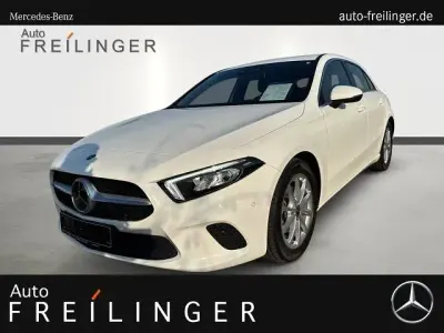 Gebraucht Mercedes A200 Progressive 163 PS (119 kW) 2020 Weiß Limousine