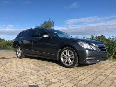 Usata Mercedes E250 204 CV (150 kW) 2011 Grigio Station wagon