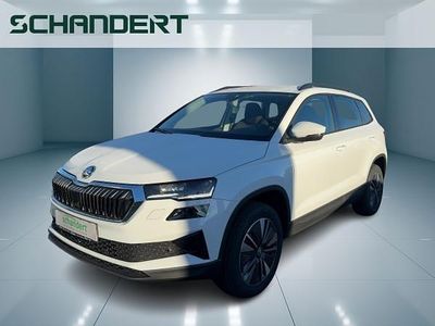 Neu Skoda Karoq 150 PS (110 kW) 2025 Weiß (bila moon/moon white) SUV