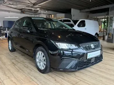 Używany Seat Ibiza Style 110 KM (80 kW) 2023 Czarny Hatchback