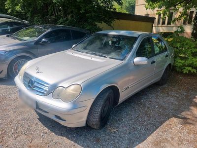 Mercedes C180