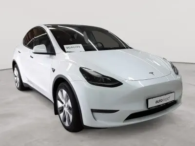 Gebraucht Tesla Model Y 378 kW (514 PS) 2023 Pearl white multicoat SUV