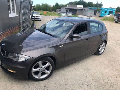 gebraucht BMW 118 1er i M-Paket 8 Fach bereift