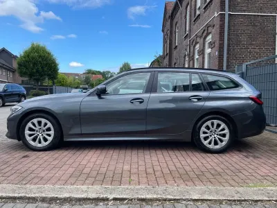 Gebraucht BMW 318 Performance 150 PS (110 kW) 2020 Grau Kombi